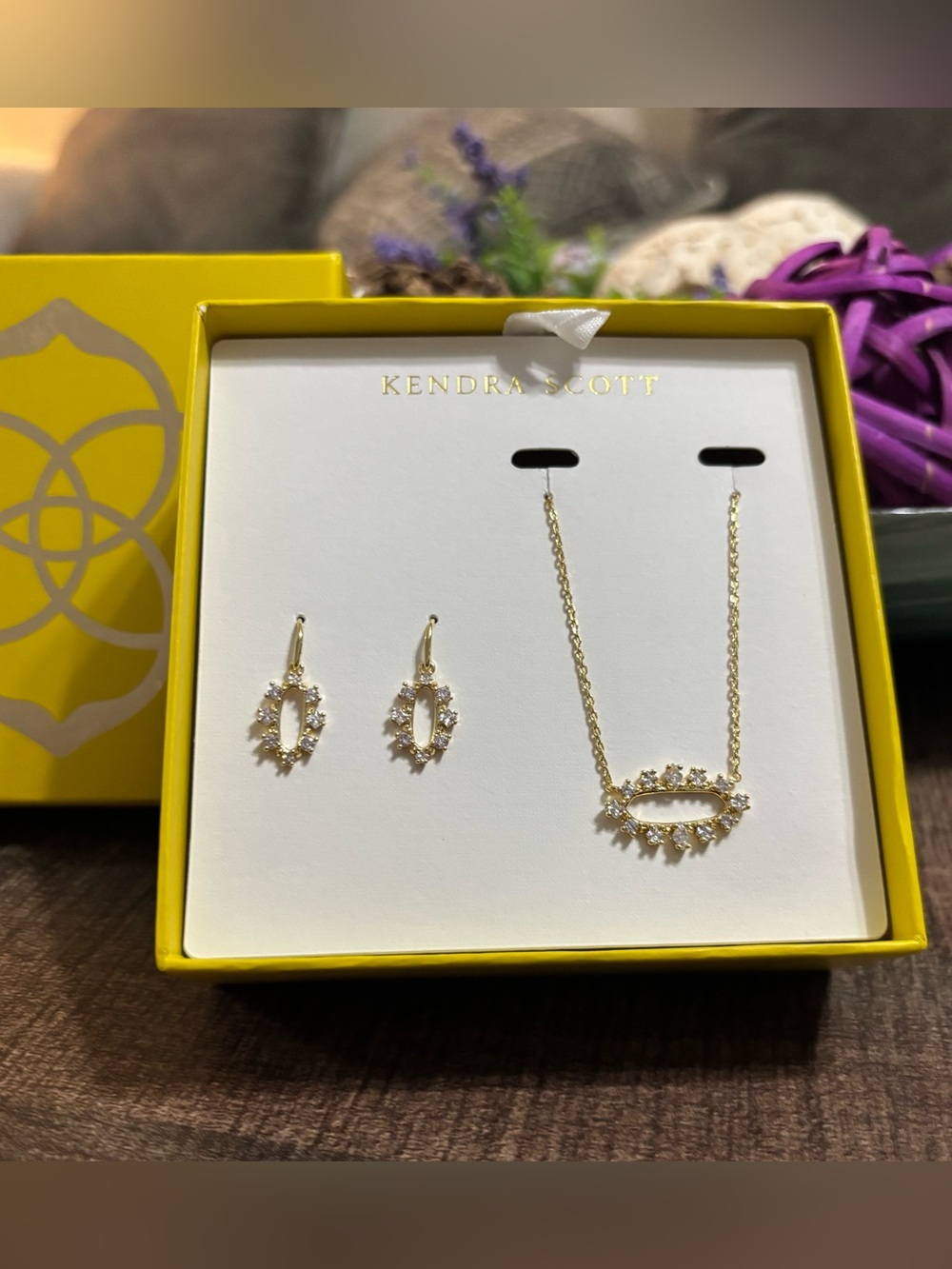 Kendra Scott Eva & Emma Earrings and Necklace Set - Picture 7 of 10